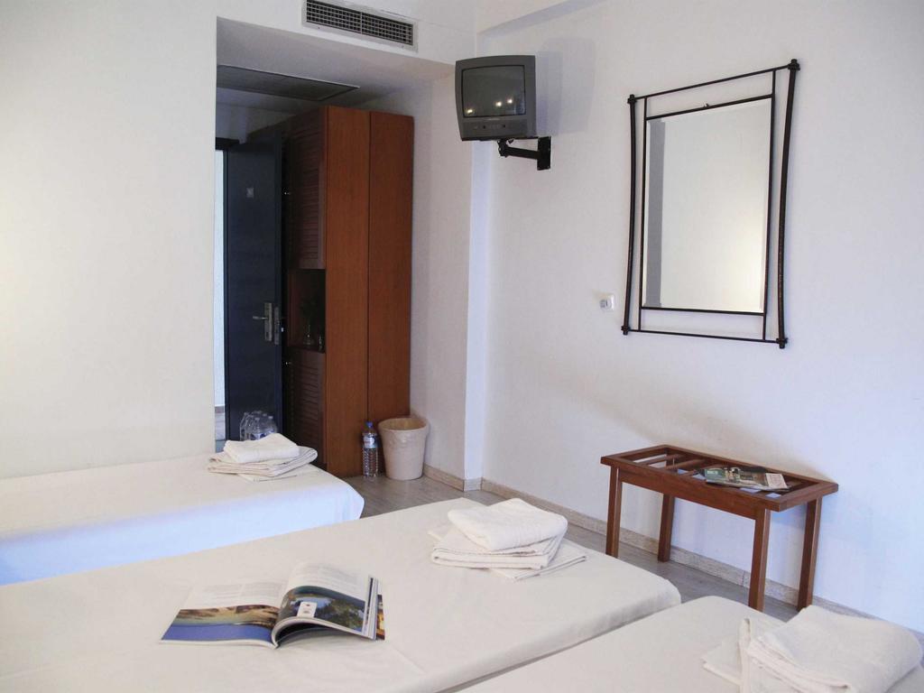 Hotel Azur Kryopigí Rom bilde