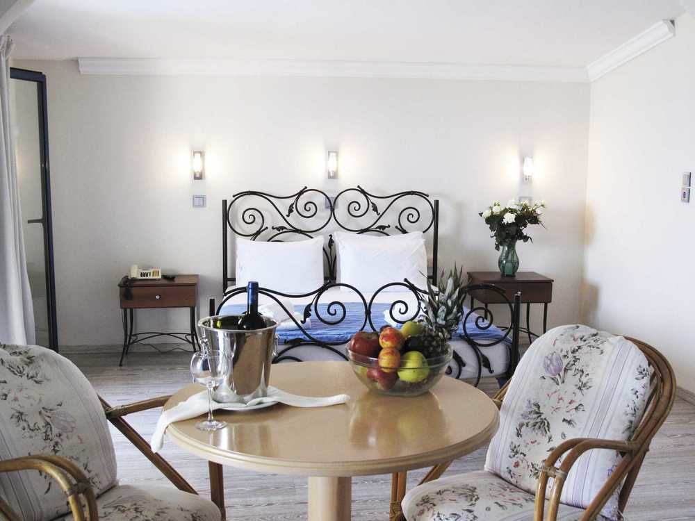 Hotel Azur Kryopigí Eksteriør bilde
