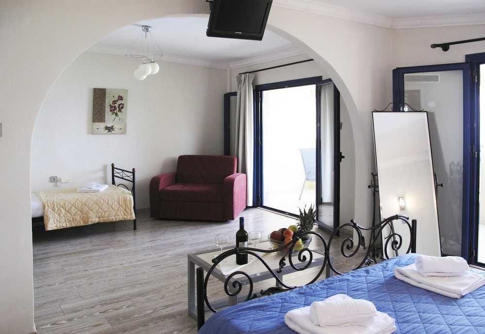 Hotel Azur Kryopigí Eksteriør bilde