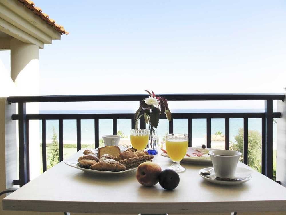 Hotel Azur Kryopigí Eksteriør bilde